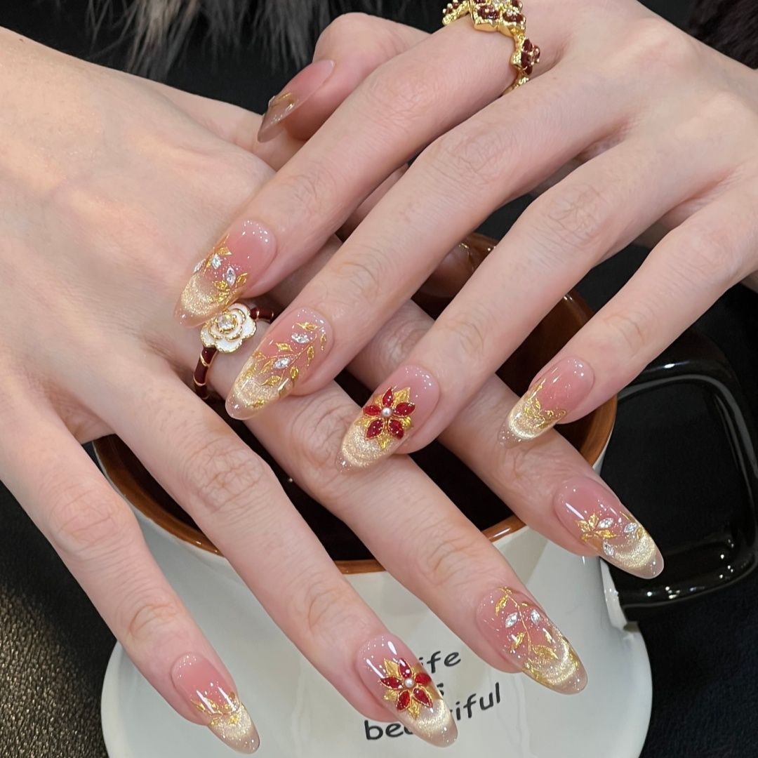 Luxury Lady Cat-Eye Press-on Nails