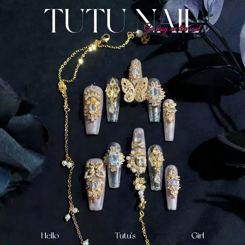 Exquisitely Crafted Luxury Bracelet-style Press-on Nails