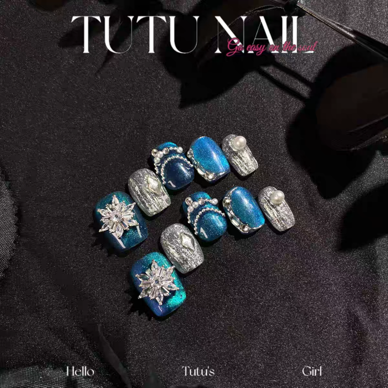 Luxury Blue-Silver Cat-Eye Press-on Nails