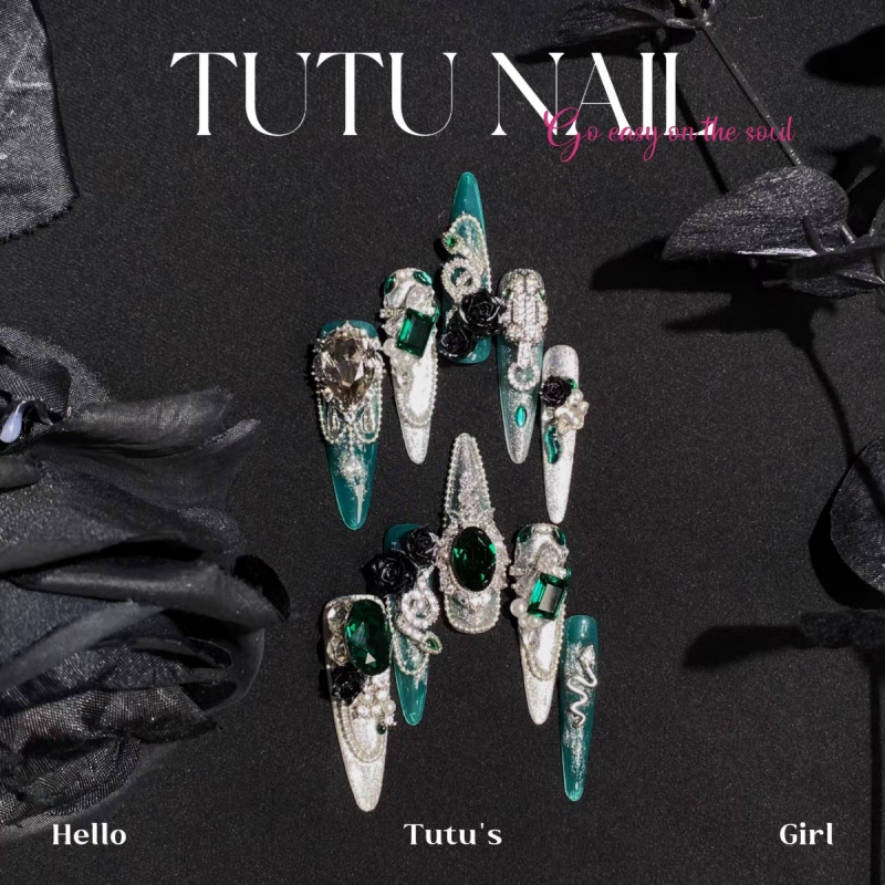 Cat's Eye Green-Silver Snake Press-On Nails