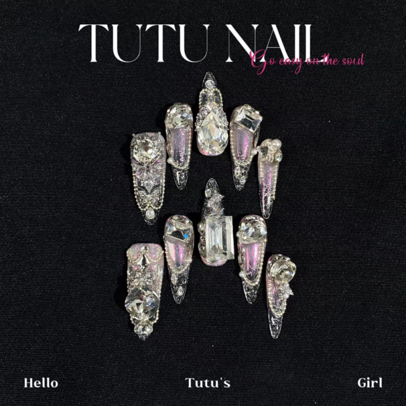Heavy Industry Style Mirror Chain Press-on Nails