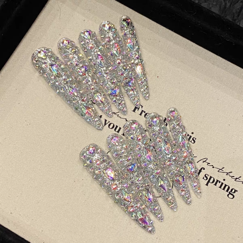 Dazzling Full Rhinestone Press-On Nails