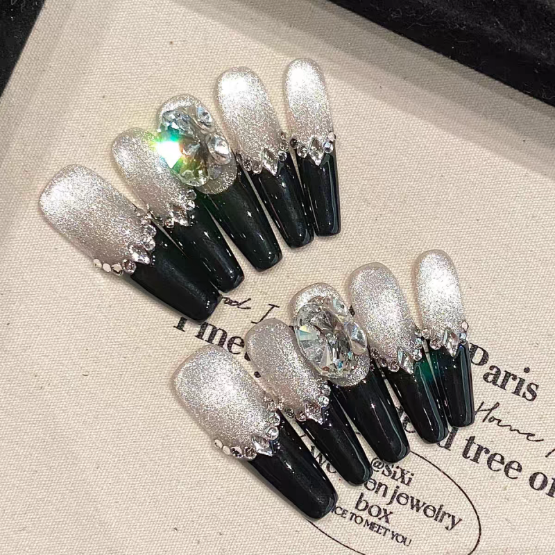 Black Cat Eye Press-on Nails
