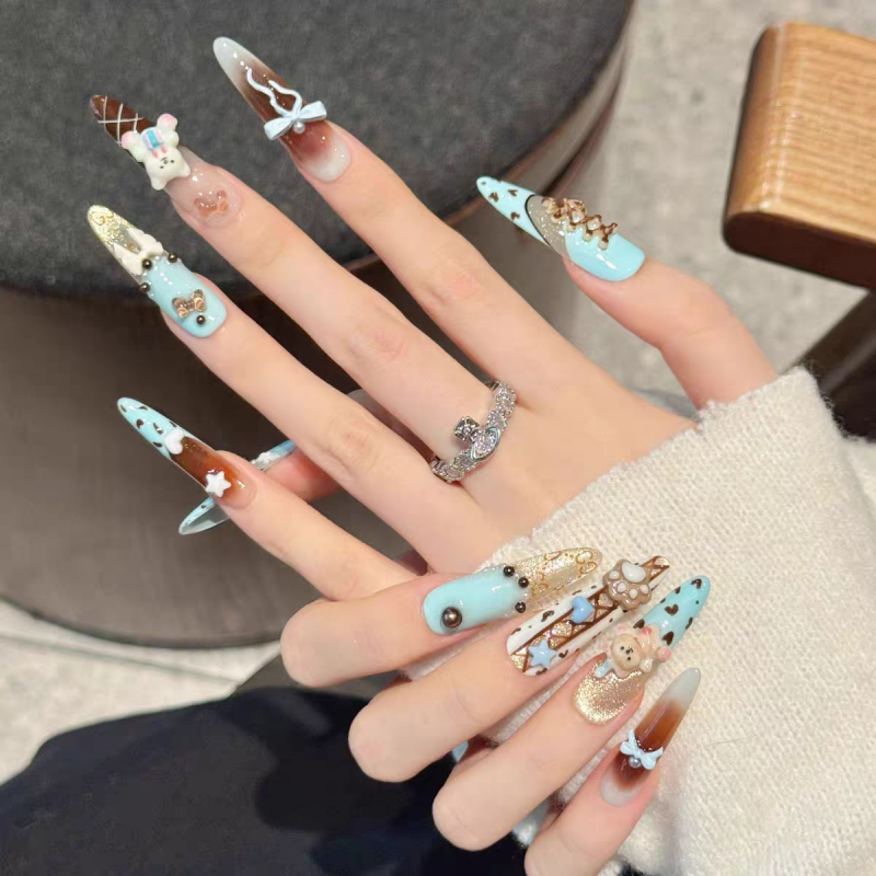 3D Cartoon Bear Press On Nails