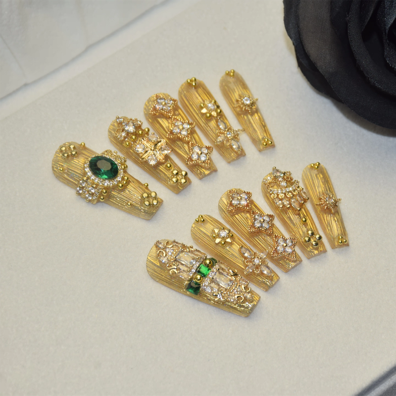 Luxury Gold Press On Nails