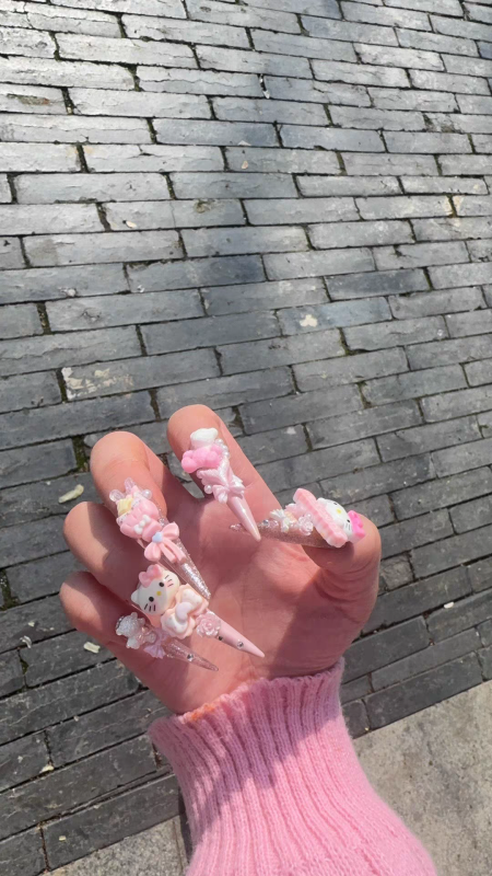 Hello Kitty Press On Nails