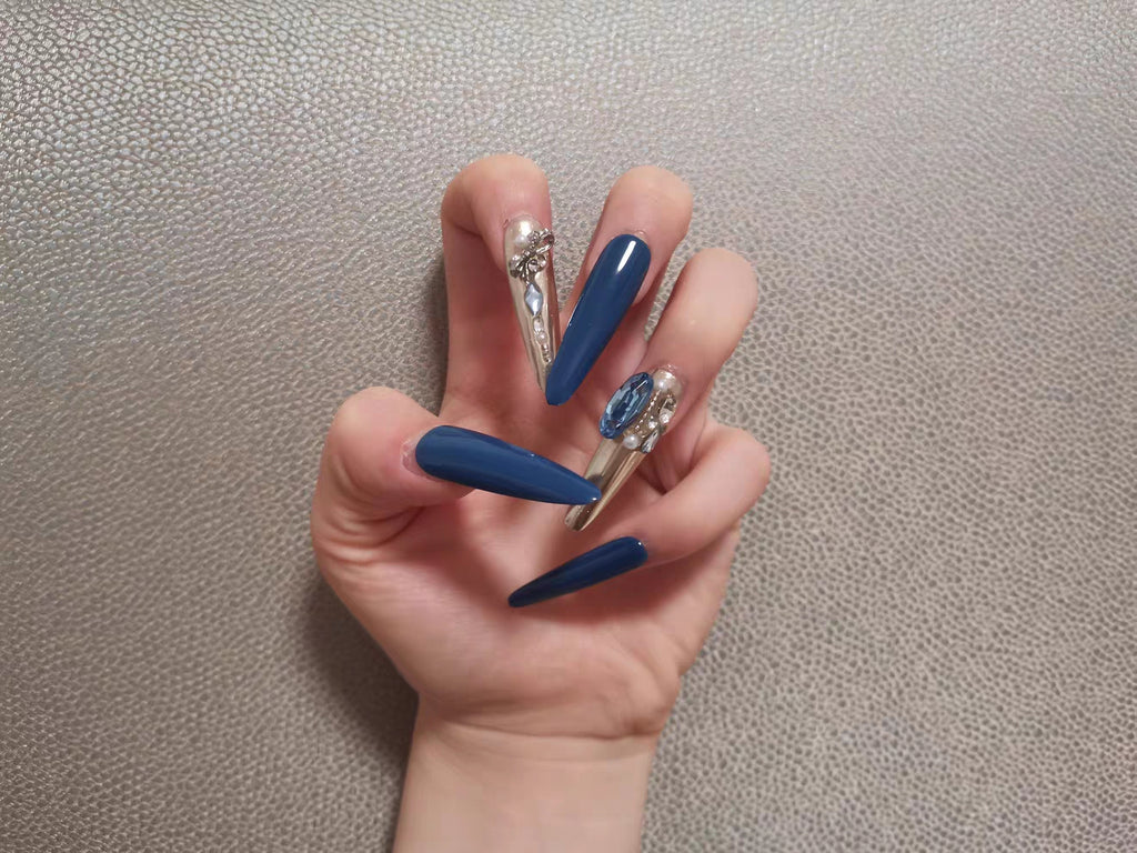 Blue Floral Press On Nails